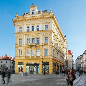 https://ventana-hotel-prague.praguehotelsweb.com
