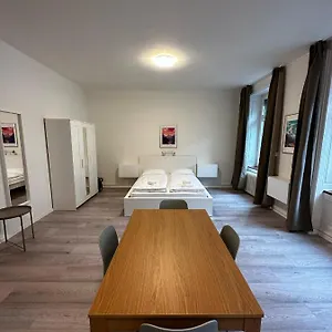 Hitrental Seefeld - Kreuzstrasse Apartamento